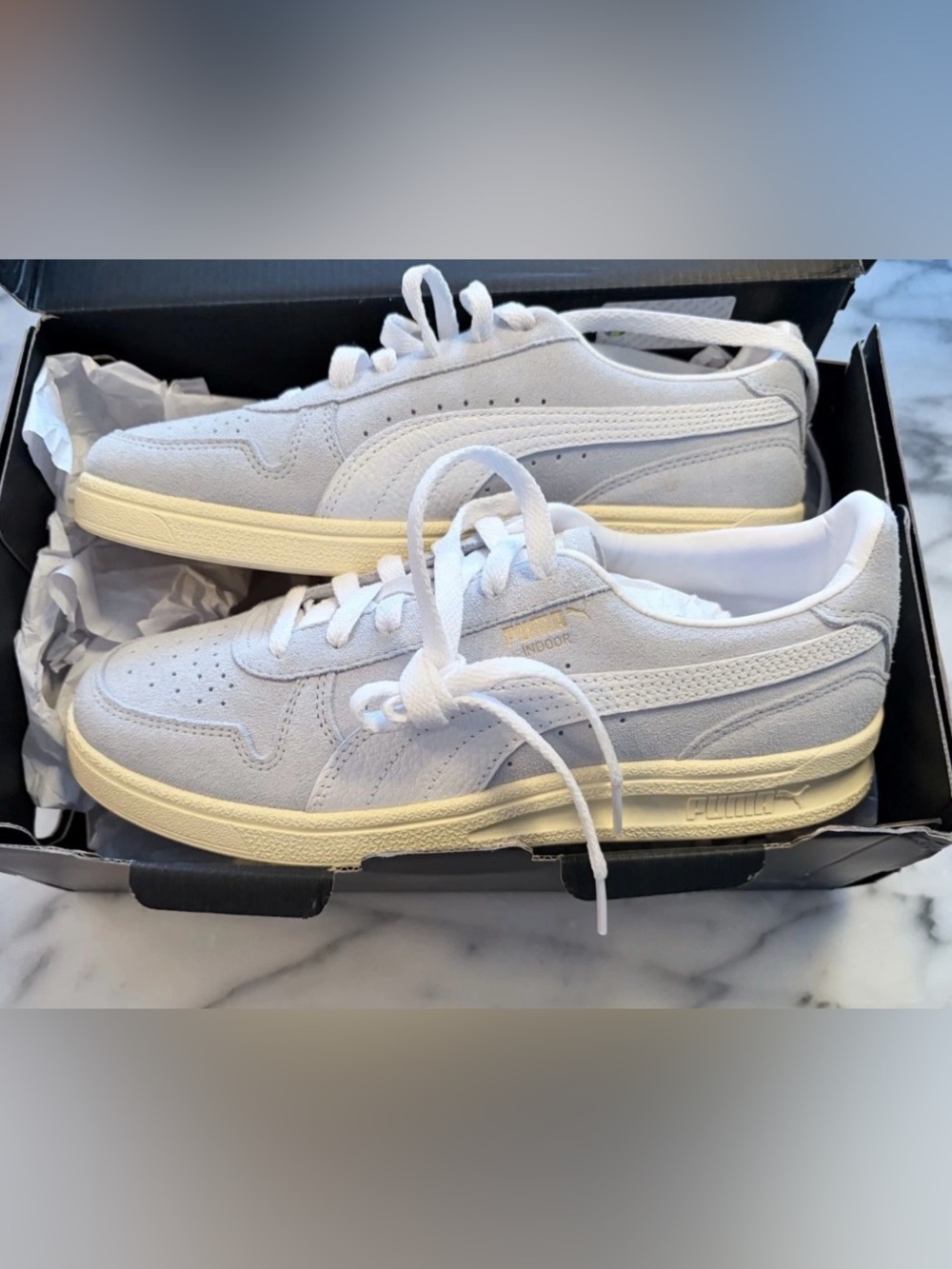 NIB Puma Suede Indoor Sneakers in Pale Gray and Cream